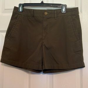 Banana Republic 5” Chino Short Size 6